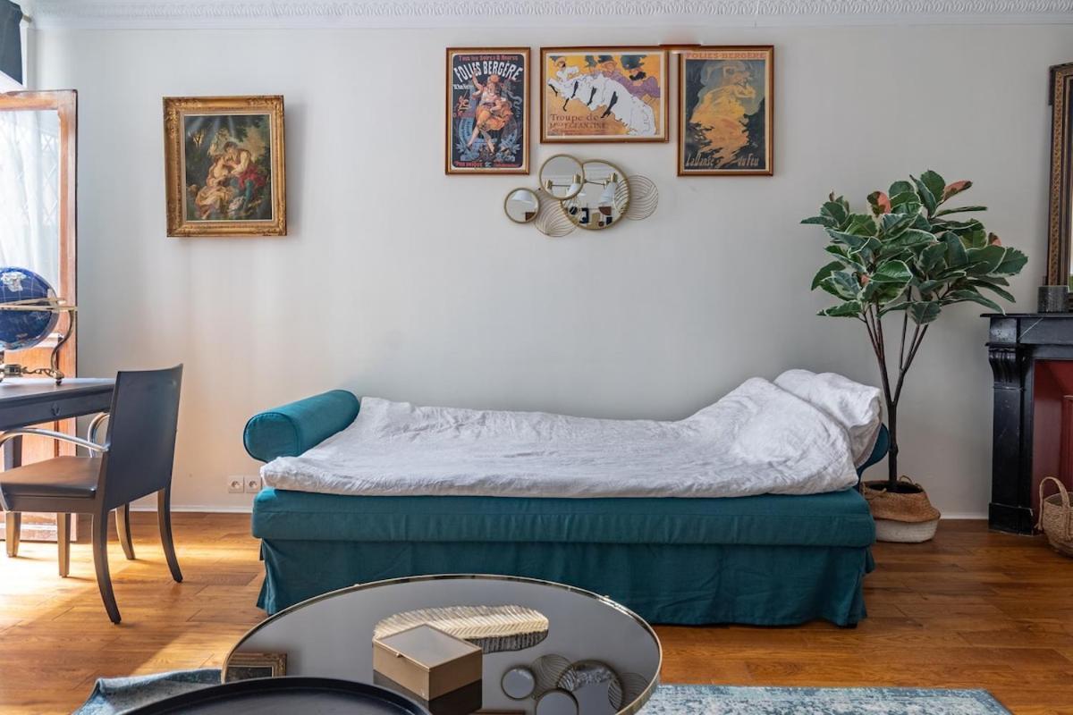 Appartement 2 Etages Paris - Metro 9 Grands Boulevards - Folies Bergeres Exterior photo